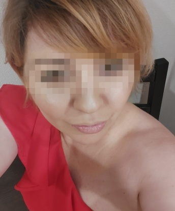Мое нежное прикосновение сведет тебя с ума, и ты забудешь обо всем, кроме нашего удовольствия. Я умею создать атмосферу, в которую ты погрузишься с головой, желая остаться там на всю ночь. У меня есть свои пристрастия и таланты, которыми я с радостью поделюсь с тобой. Мое место находится в самом сердце Москвы, где ты сможешь расслабиться и насладиться каждой секундой проведенного со мной времени. Отзывы о моих услугах говорят сами за себя: ⭐⭐⭐⭐⭐ Фото мои 100%, и я обещаю, что ты не останешься разочарованным. Доверься мне и позволь мне сделать твои мечты реальностью. Жду твоего звонка или сообщения! 😉🌹 Людмила